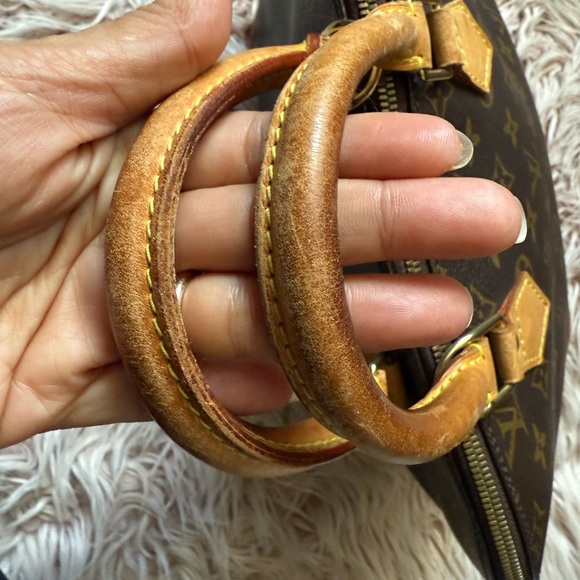 ๐ฏ % Authentic Louis Vuitton LV Hand Bag Alma Brown Monogram bag - Picture 4 of 16